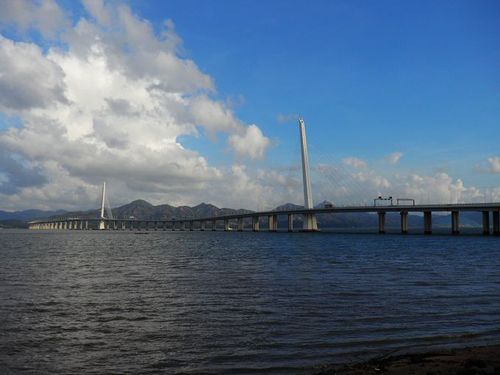 3。深圳湾大桥