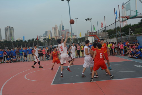 3.张峻董事长投篮