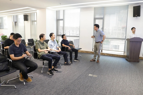 6bffadf8-a3ef-46c9-8450-10742dc3bcdb